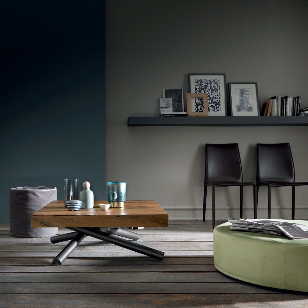 Table basse relevable : le meuble gain de place par excellence